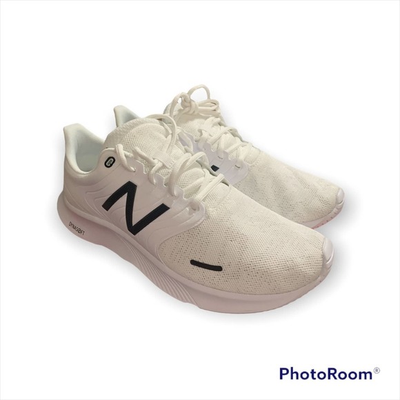 Mens Dynasoft 68 V Running Shoes 